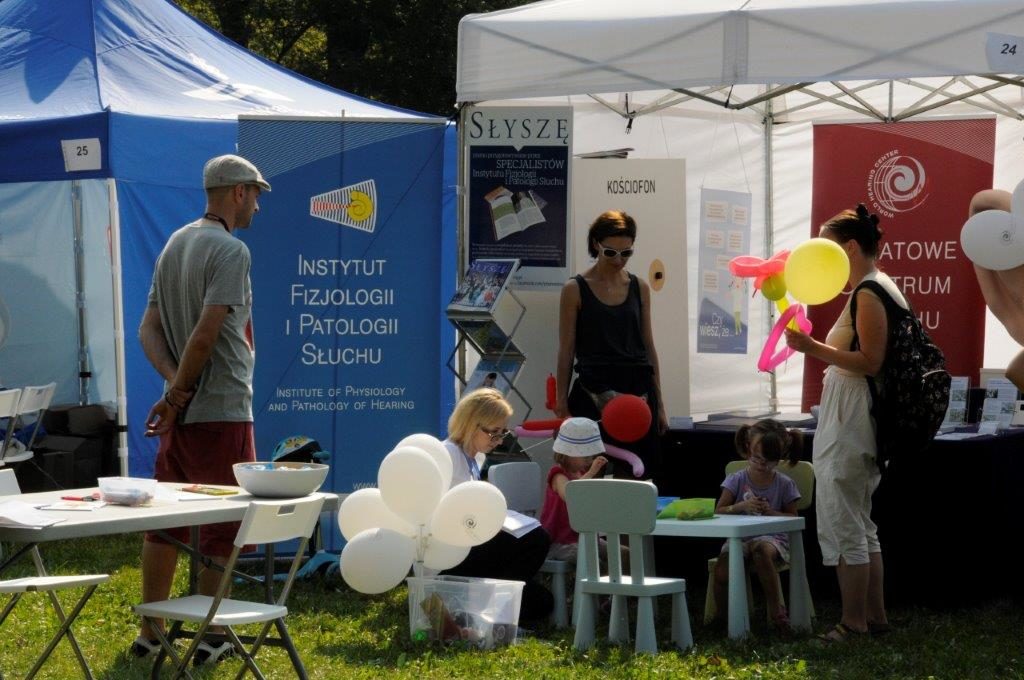 Institut für Physiologie und Pathologie des Gehörs auf dem Picknick “Europa ändert Warschau”