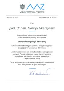 El Prof. Henryk Skarżyński  galardonados por el Ministro de Sanidad