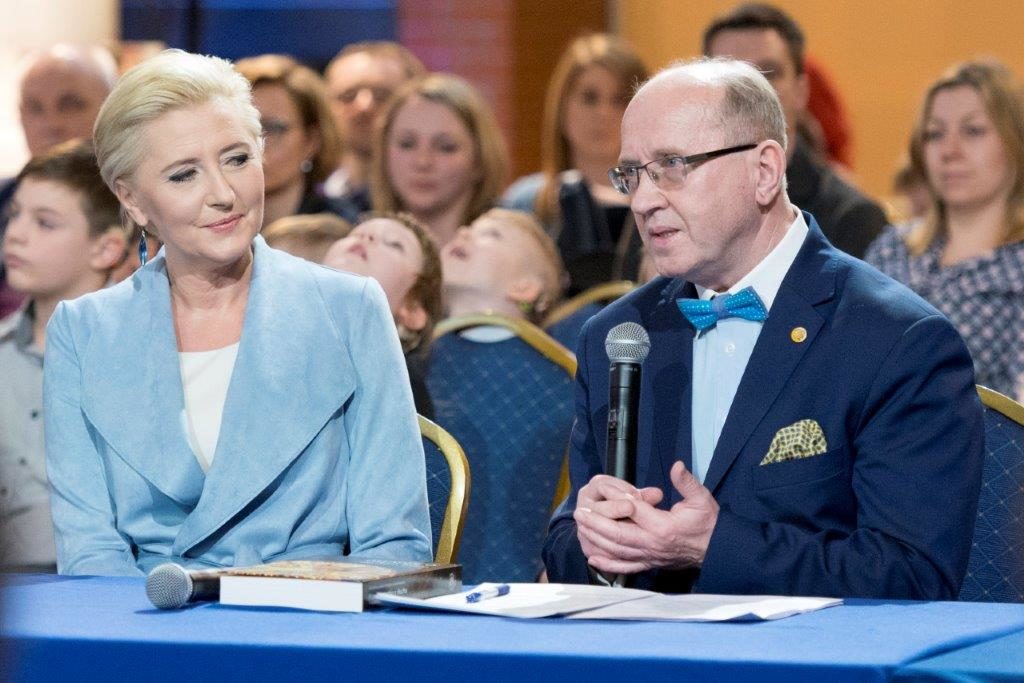 Debate en el Centro Mundial Auditivo con la participación de Agata Kornhauser-Duda