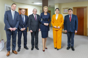 Besuch der First Ladies von Polen und Island im Weltzentrum für Gehör