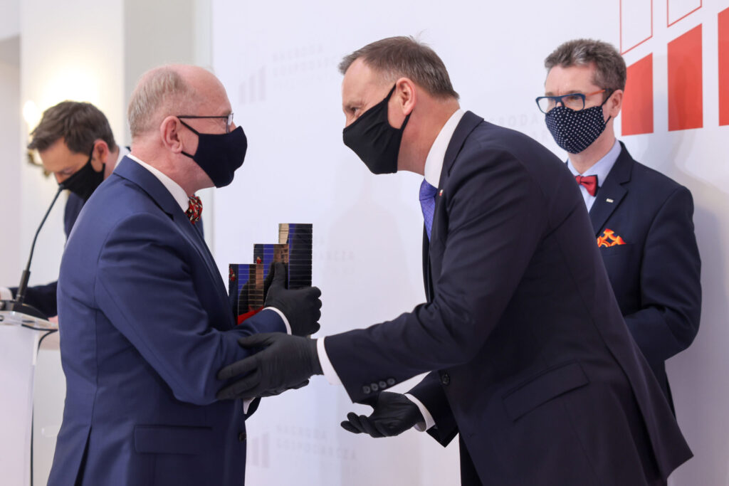 Prof. Henryk Skarżyński receives the Individual Economic Award of the President of the Republic of Poland